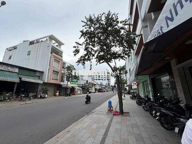 Cho thuê nhà mặt phố 102m2 tại Phước Hải , Nha Trang