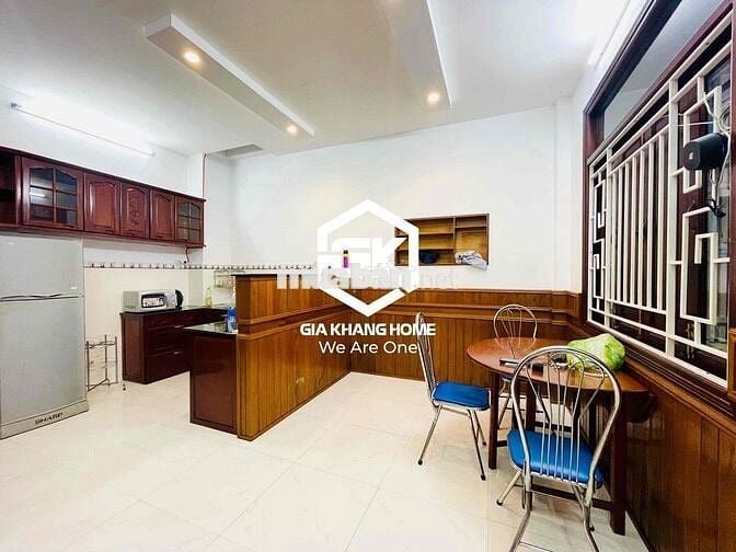 NHÀ NGUYÊN CĂN 3 PHÒNG NGỦ FULL NỘI THẤT NGAY TRUNG TÂM CHO THUÊ DÀI H
