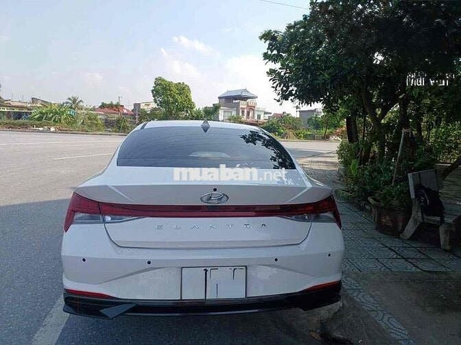 Hyundai Elantra 2024 1.6 AT Đặc biệt - 2500 km