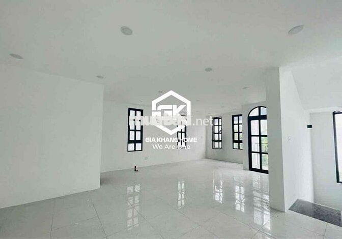 NHÀ NGUYÊN CĂN LÔ GÓC 4 TẦNG Ở VÀ KINH DOANH KDT ACC VƯỜN XOÀI NHA TRA