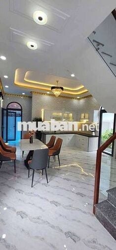 BÁN GẤP CĂN NHÀ GẦN CHỢ BÌNH CHÁNH.