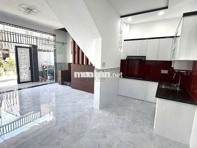 CHO THUÊ NHÀ MỚI XÂY 4 PHÒNG NGỦ HAI MẶT TIỀN PHÍA BẮC NHA TRANG