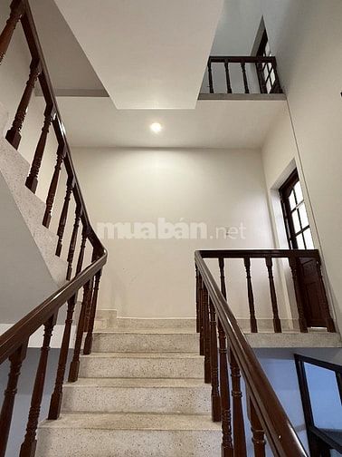 Nhà 5 tầng có hầm mặt tiền Sông Đà khu Sân Bay 5x19 chỉ 20tỷ