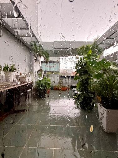 Nhà 5 tầng có hầm mặt tiền Sông Đà khu Sân Bay 5x19 chỉ 20tỷ