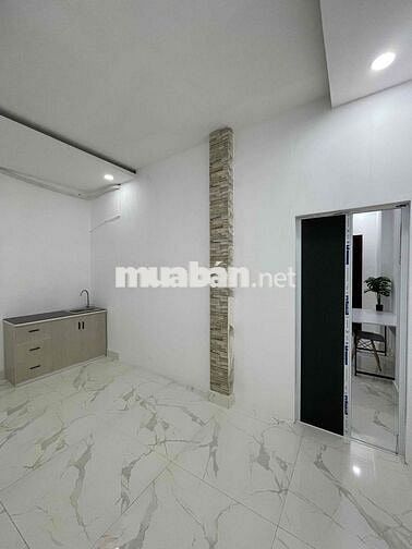Nhượng lại CHDV mặt tiền đường P8