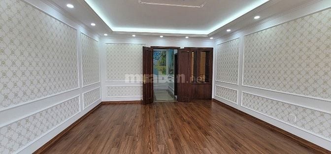 Chính chủ cho thuê nhà 6 Tầng,70m2 thang máy tại: Cầu Giấy-Hà Nội