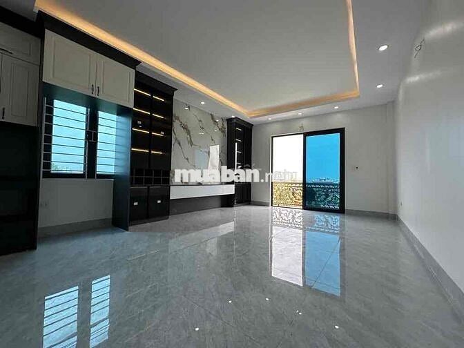 Bán Nhà Lô Góc Phân Lô Cán Bộ Gần Ngã 4 Vạn Phúc – Tố Hữu, 6 Tầng Than