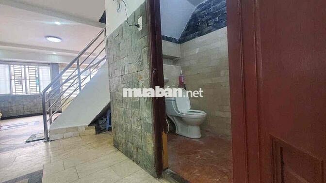 Cho Thuê Nhà Hẻm Xe Hơi 4 phòng ngủ Nguyễn Văn Nghi, Gò Vấp