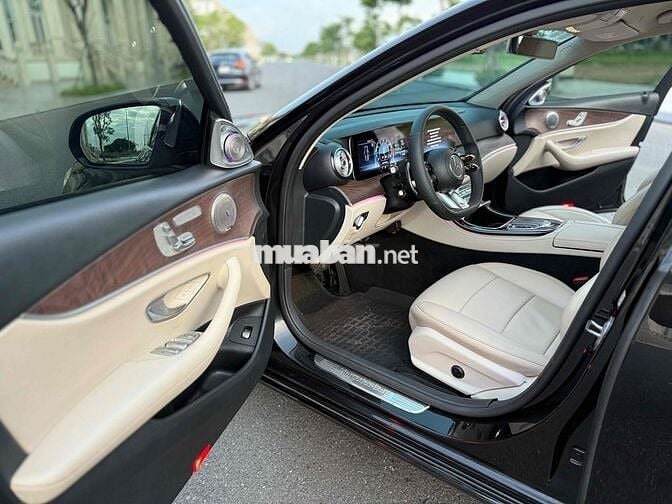 Mercedes Benz E Class 2016 E200 - 85000 km