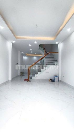 Nhà 5 tầng Quang Trung Hà Đông, gần ô tô giá chỉ 6,85 tỷ CTL. Nhà 5 tầng Quang Trung Hà Đông, gần ô tô giá chỉ 6,85 tỷ CTL.