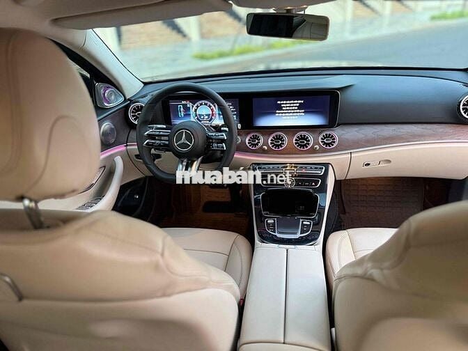Mercedes Benz E Class 2016 E200 - 85000 km