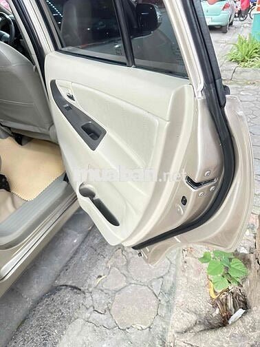 A Tùng bán Toyota Innova Dk 2017 2.0 đẹp mê ly