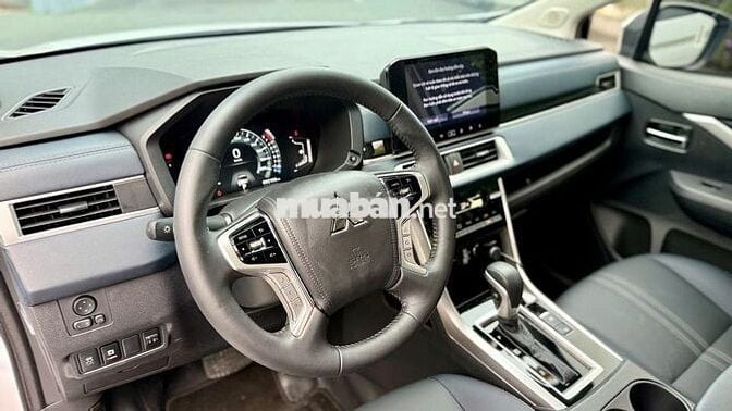 Mitsubishi Xpander Cross 2025  - 2105 km màu Trắng