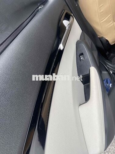 Kia Seltos 2023 Premium 1.6 AT - 12000 km