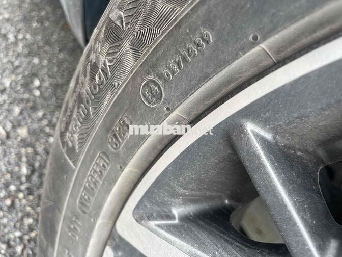 Kia Seltos 2023 Premium 1.6 AT - 12000 km