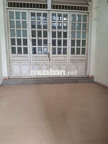 Cho thuê nhà mặt tiền gần chợ Bà Điểm, Hóc Môn