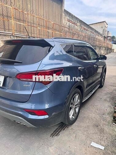 Hyundai Santa Fe 2017 2.4 AT 4 WD - 99000km