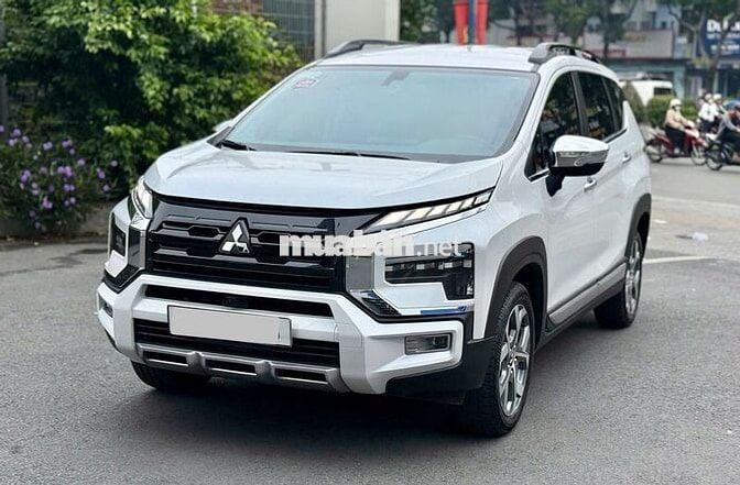 Mitsubishi Xpander Cross 2025  - 2105 km màu Trắng