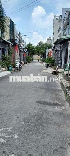 Cho thuê nhà mặt tiền gần chợ Bà Điểm, Hóc Môn