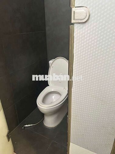 Cho thuê nhà nguyên căn.Đường Cao Thắng,Phường 17.Quận Phú Nhuận