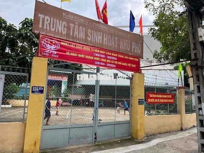 Bán nhà mặt tiền trung tâm Quận 6
