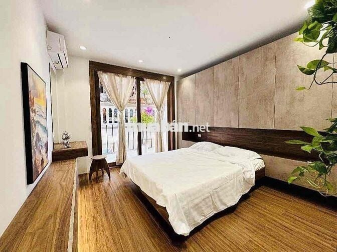 BÁ.N NHÀ GIÁP DANH PHỐ ĐẠI LA_HAI BÀ TRƯNG. LÔ GÓC, NỘI THẤT XỊN SÒ