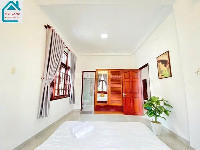Cho thuê biệt thự 25A Nguyễn Ư Dĩ P.Thảo Điền Q.2 + Diện tích: 20mx35m