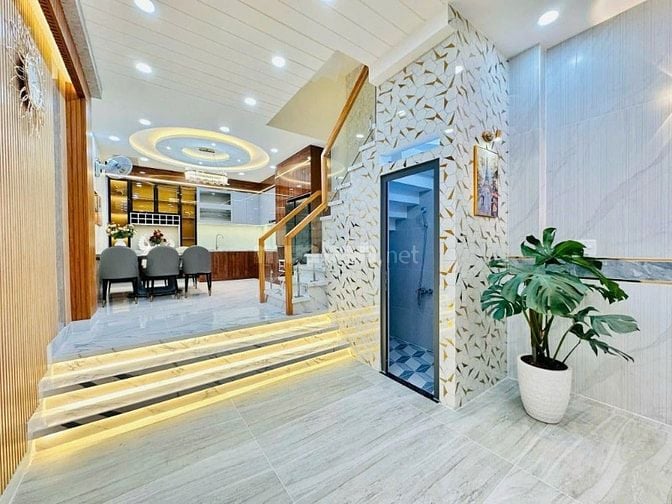 Cần bán căn nhà nhỏ xinh nằm ngay trung tâm Gò Vấp, đường 14, P8. 39m2