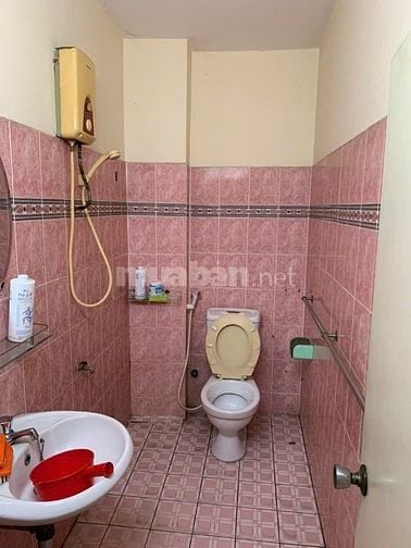 BÁN NHÀ 2 LẦU ĐỐI DIỆN CÔNG VIÊN CƯ XÁ A Q6 (4X17) CHỈ 11 TỶ