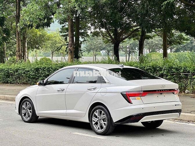Hyundai Accent 2025 - 5000 km