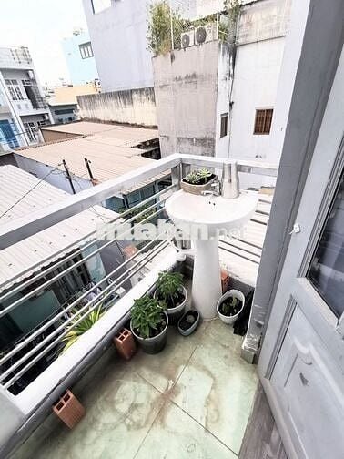🔥 PHÒNG MÁY LẠNH CÓ BAN CÔNG - TRUNG TÂM QUẬN 5 & QUẬN 6