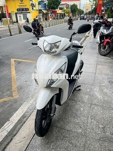 Honda vision 2013 mới 90% biển số thành phố