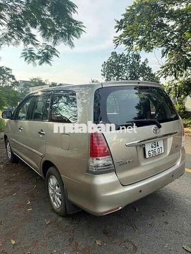 Toyota Innova 2011 V - 170000 km