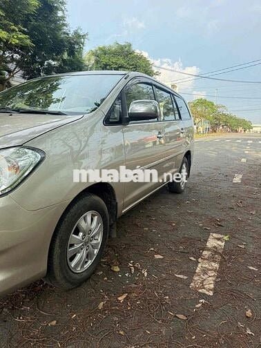 Toyota Innova 2011 V - 170000 km