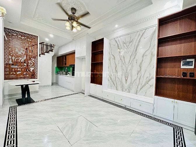 Nhà đẹp,tiện ích tại Phan Đình Giót,Hà Đông,5 tầng,44m chỉ 8 tỷ