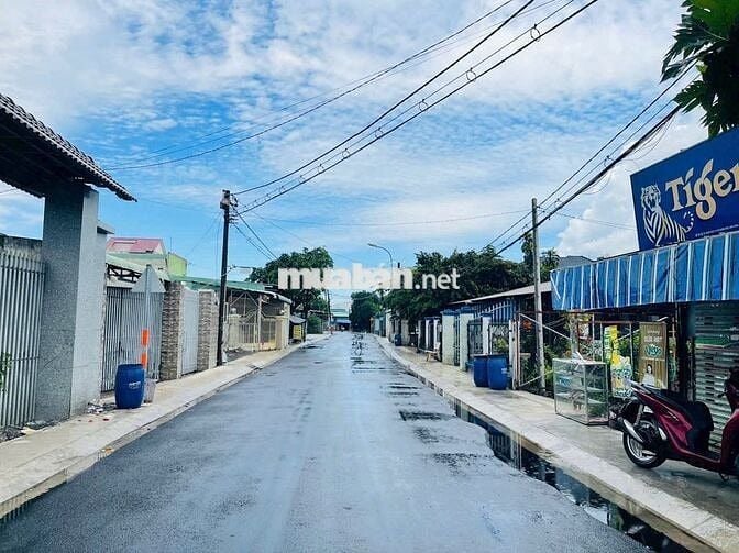 Đất mặt tiền Nguyễn Phong Sắc - TT Củ Chi: 278m2(6,2x37).Giá 3 tỷ 390
