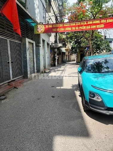 Chính chủ bán nhà ngõ 197 Hoàng Mai - lô góc - ô tô lý thuyết 