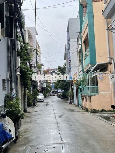 Cho thuê nhà 120/68 Thích Quảng Đức 4x15m 2 lầu st 6pn giá 21 triệu