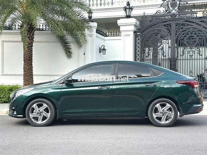 Hyundai Accent ATH đặc biệt 2022 màu xanh
