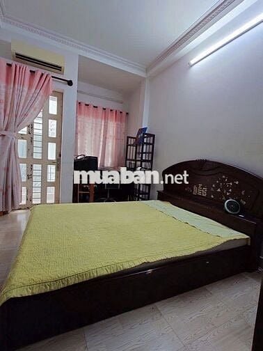 Cho thuê nhà 120/68 Thích Quảng Đức 4x15m 2 lầu st 6pn giá 21 triệu