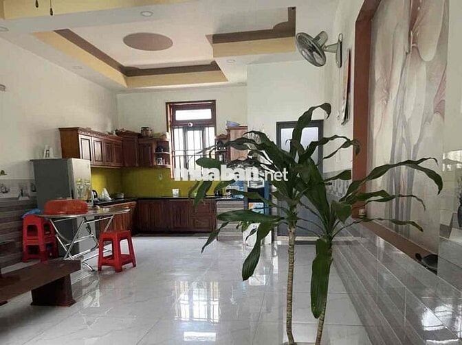 Nhà Chợ Phú Chánh 1 trệt 3 lầu sát góc chính chủ