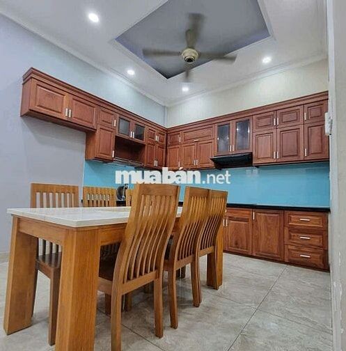 Cho thuê nhà Hà Huy Giáp Gara Ô tô 4 phòng ngủ Đường 12m vỉa hè