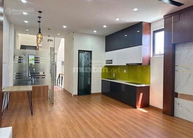 Nhố Karaoke Ngô Văn Sở Đường 10m5 lề 7m5