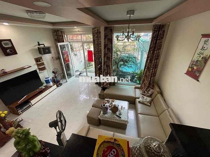 GẤP BÁN GIẢM NGAY 500tr Lê văn lương -hẻm 12m xe tải tránh - dt 162m2
