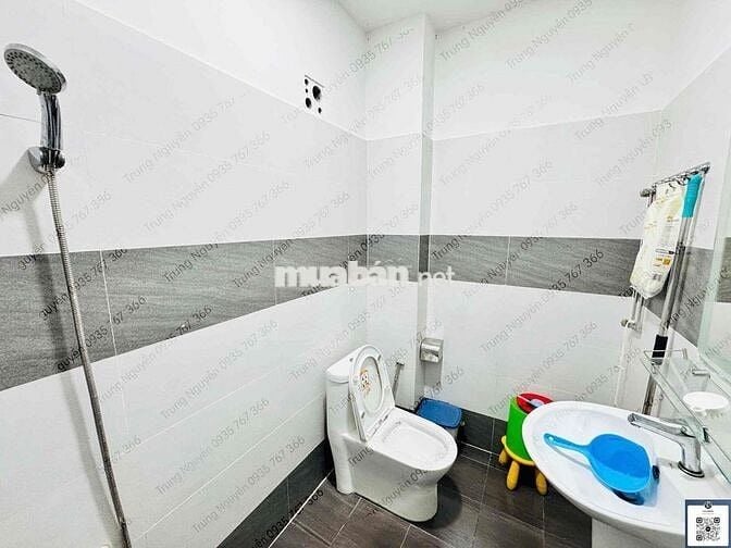 CHO THUÊ NHÀ - MẶT TIỀN ĐƯỜNG NGUYỄN TRÃI - FULL NỘI THẤT GIA ĐÌNH