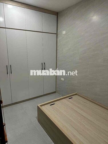 Kinh doanh căn tập thể phố Quỳnh Mai nhà đẹp oto đỗ cửa 2 thoáng 80m t