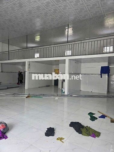 Kho thuê đẹp 300m + 100 gác Đường Quách Điêu vĩnh lộc A