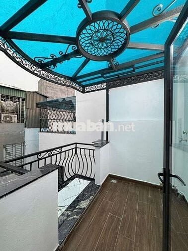 NHÀ MỚI ĐẸP  PHỐ DƯƠNG VĂN BÉ SỔ ĐỎ PHÂN LÔ CHÍNH CHỦ THANG MÁY NHẬP .
