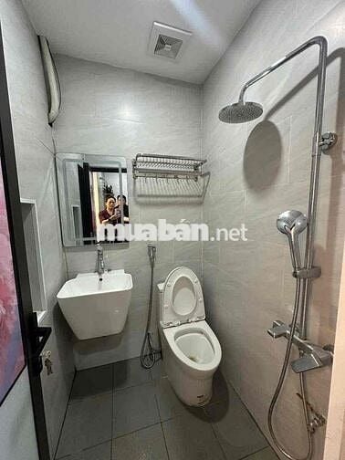 Kinh doanh căn tập thể phố Quỳnh Mai nhà đẹp oto đỗ cửa 2 thoáng 80m t
