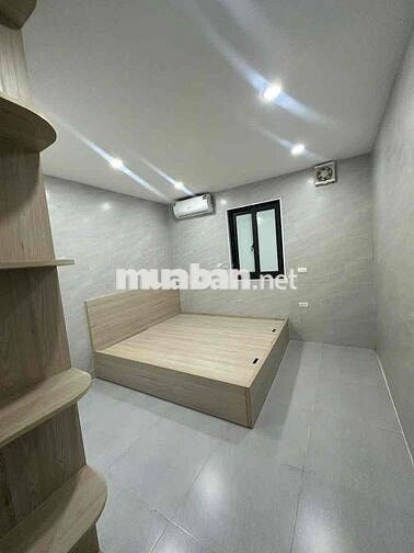 Kinh doanh căn tập thể phố Quỳnh Mai nhà đẹp oto đỗ cửa 2 thoáng 80m t